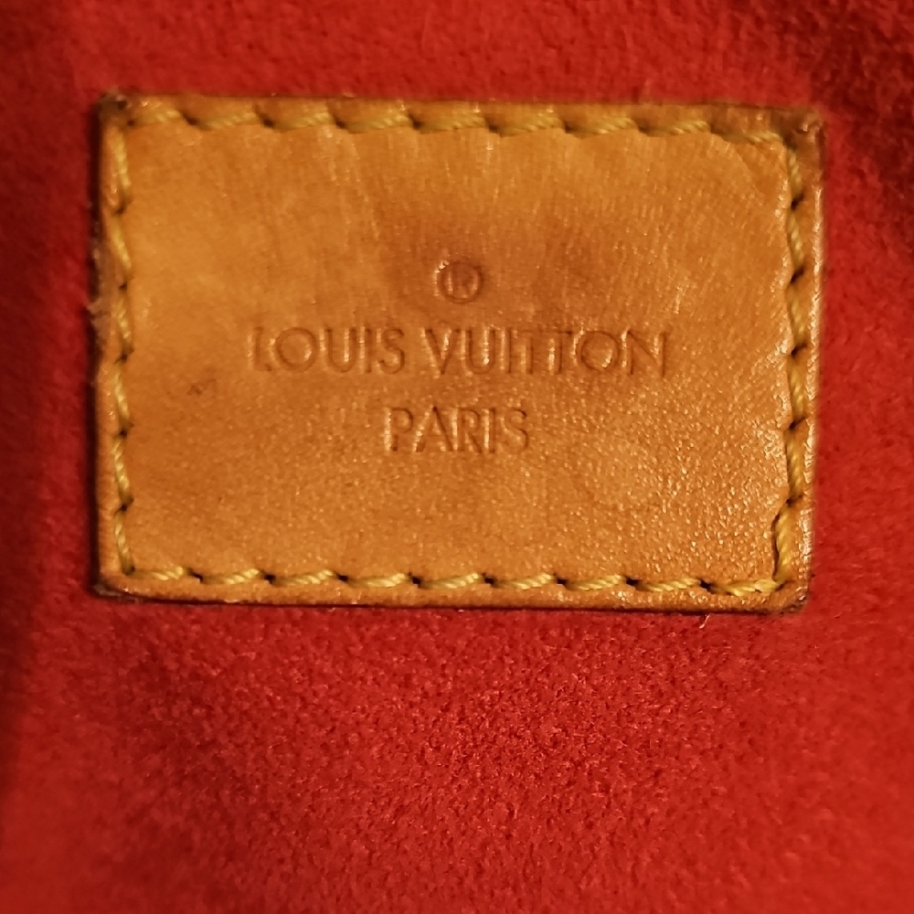 Authentic Louis Vuitton Brown Monogram Shoulder Bag with Red Interior - Picture 4 of 14
